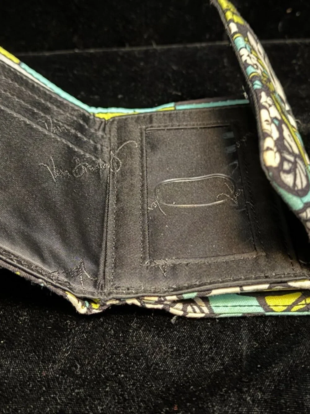 Vera Bradley Euro Wallet in Lime’s Up - Retired Quilted Kiss Lock Trifold
